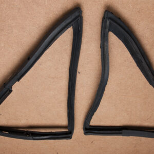 Door Quarter Light Seals (pair, van)