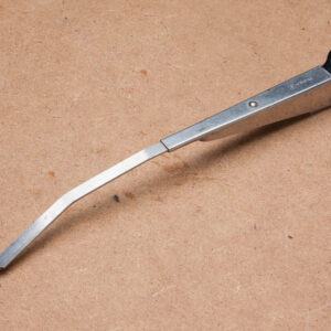 Wiper Arms (Broad R/H drive) 8mm -Pair