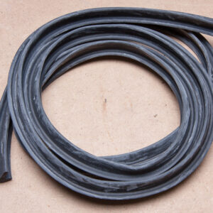 Door seal – lower half (per door, per piece)