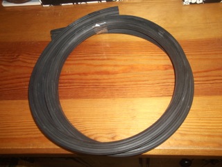 Rear side window seal for standard saloon – per window